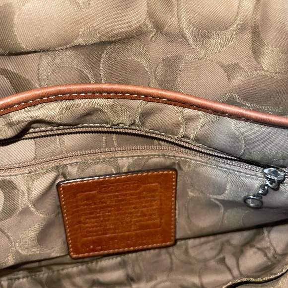 COACH Vintage Tan Leather Bag. EUC - Picture 7 of 14